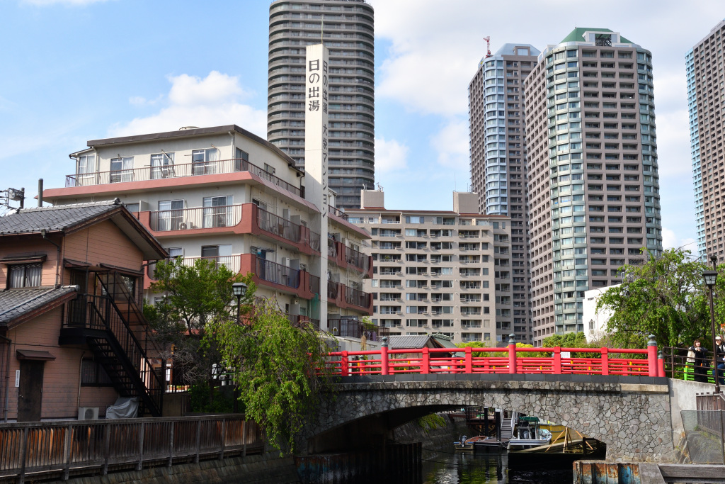 Tsukuda Kobashi Bridge Tsukuda — Echoes of Edo in a Corner of Tokyo