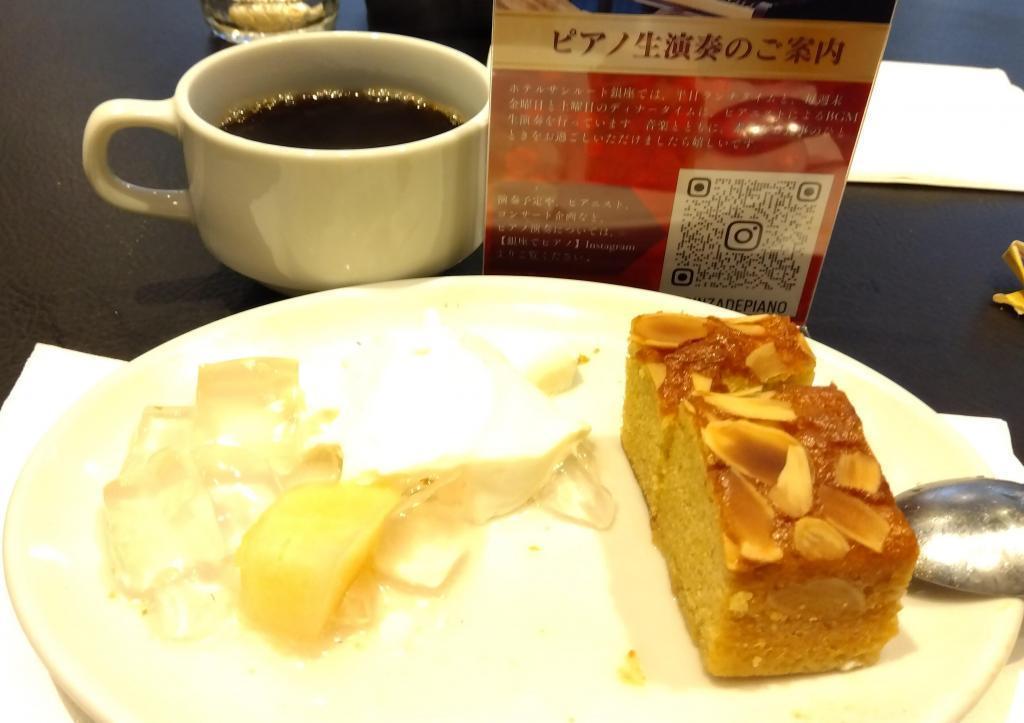 ピアノ演奏がある日はラッキー！ ホテルサンルート銀座 のパスタランチ　銀造のお勧め