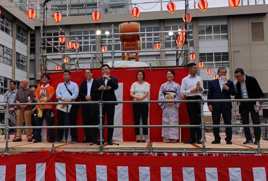 中央区教育委員会教育長　平林治樹様がご挨拶されました。 2026.7.17月島第一小学校１２０周年・月島第一幼稚園７３周年記念夏祭り開催
月島第一幼稚園７３周年までの１学期の取り組み！