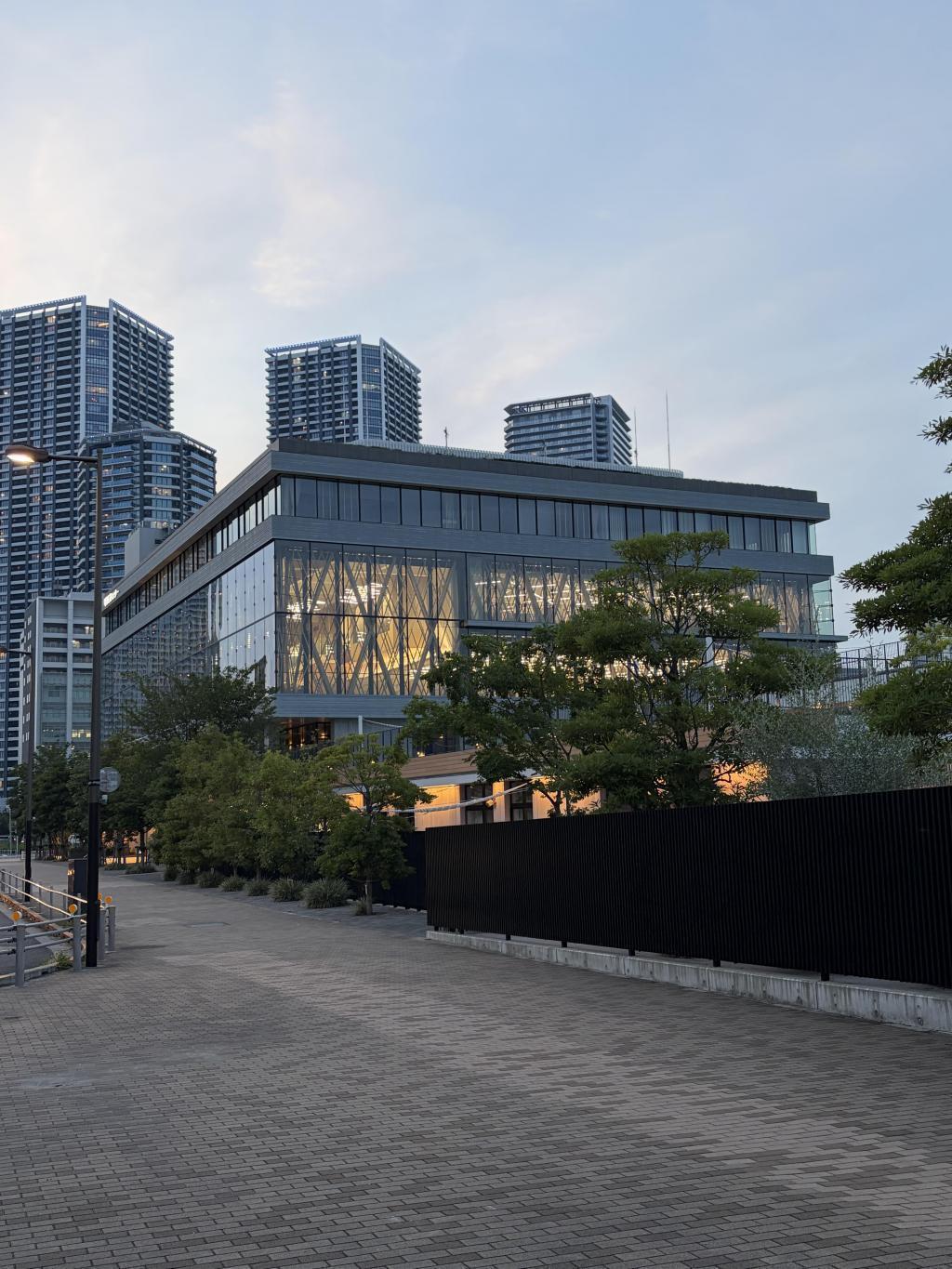  リゾート気分で海辺散歩　夏の夕暮れは晴海緑道公園で涼もう