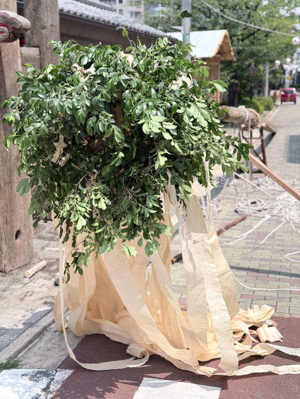  【最新版】住吉神社例大祭（8/6-10）
大幟柱が立ちあがり獅子頭が蔵出し・祭りはもうすぐです