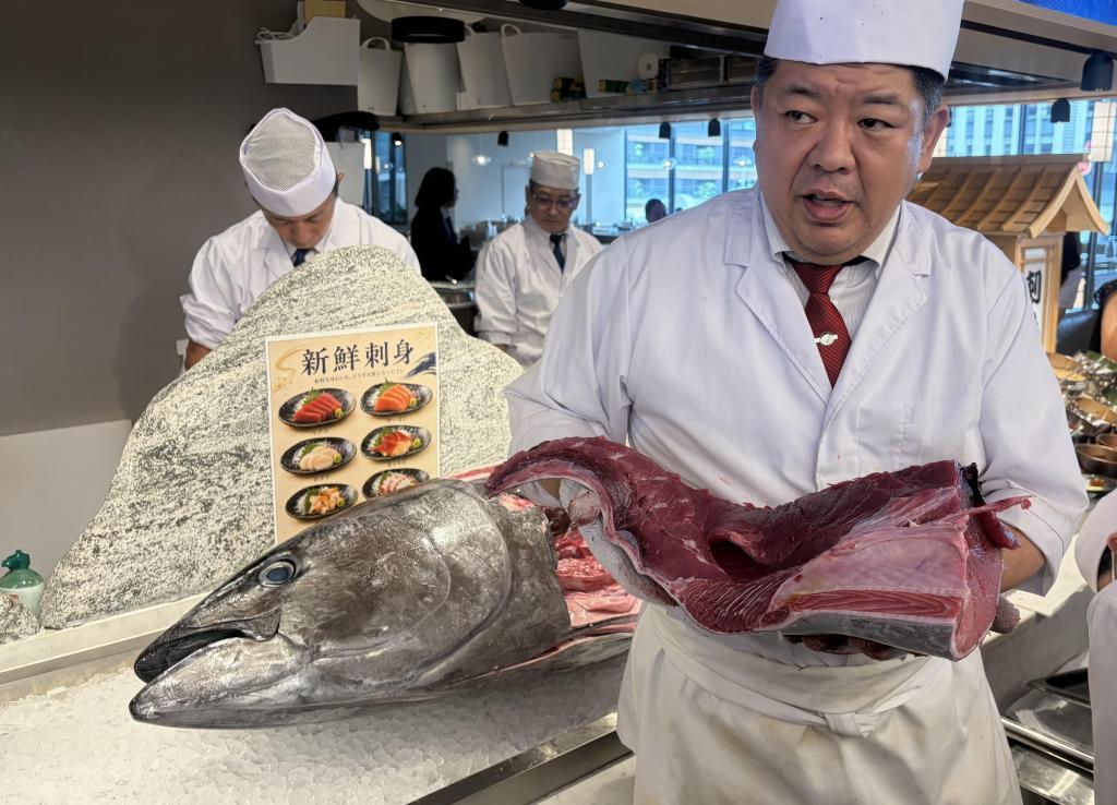  こんな豪華な食べ放題、見たことがない！銀座に誕生「極上海鮮ビュッフェダイニング　銀座四海（よつみ）」